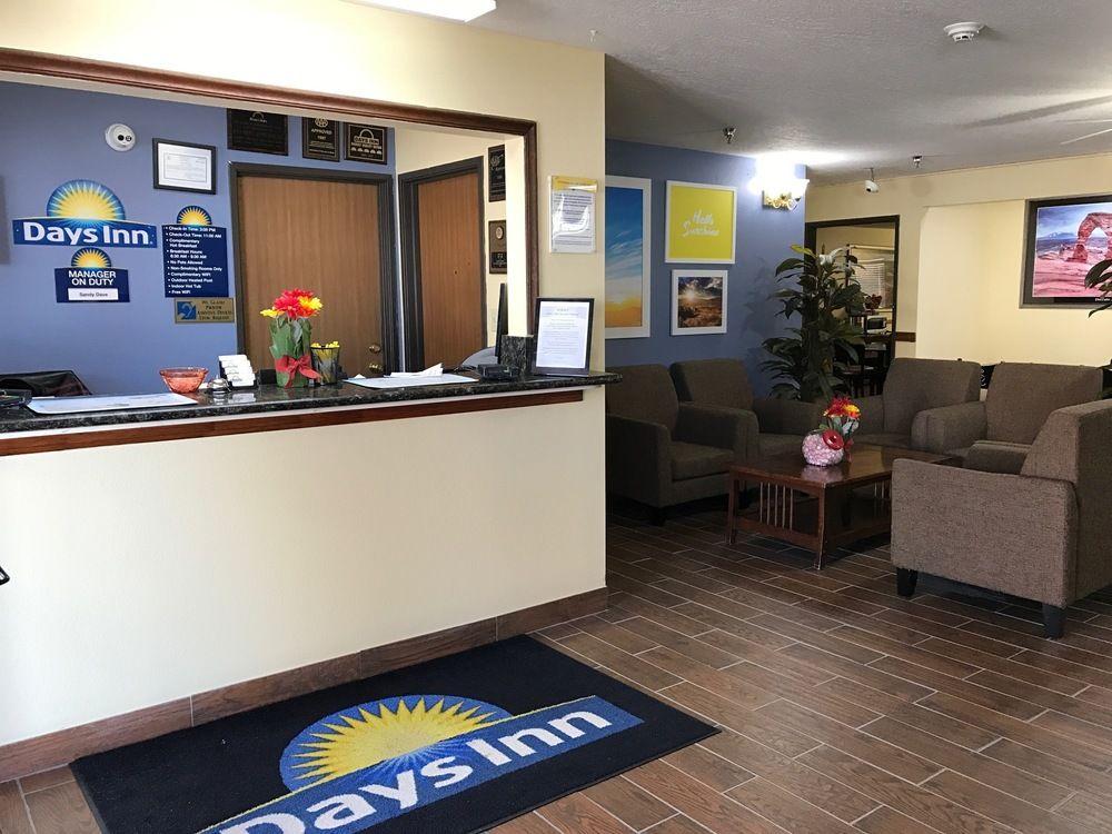 Days Inn By Wyndham Moab Εξωτερικό φωτογραφία