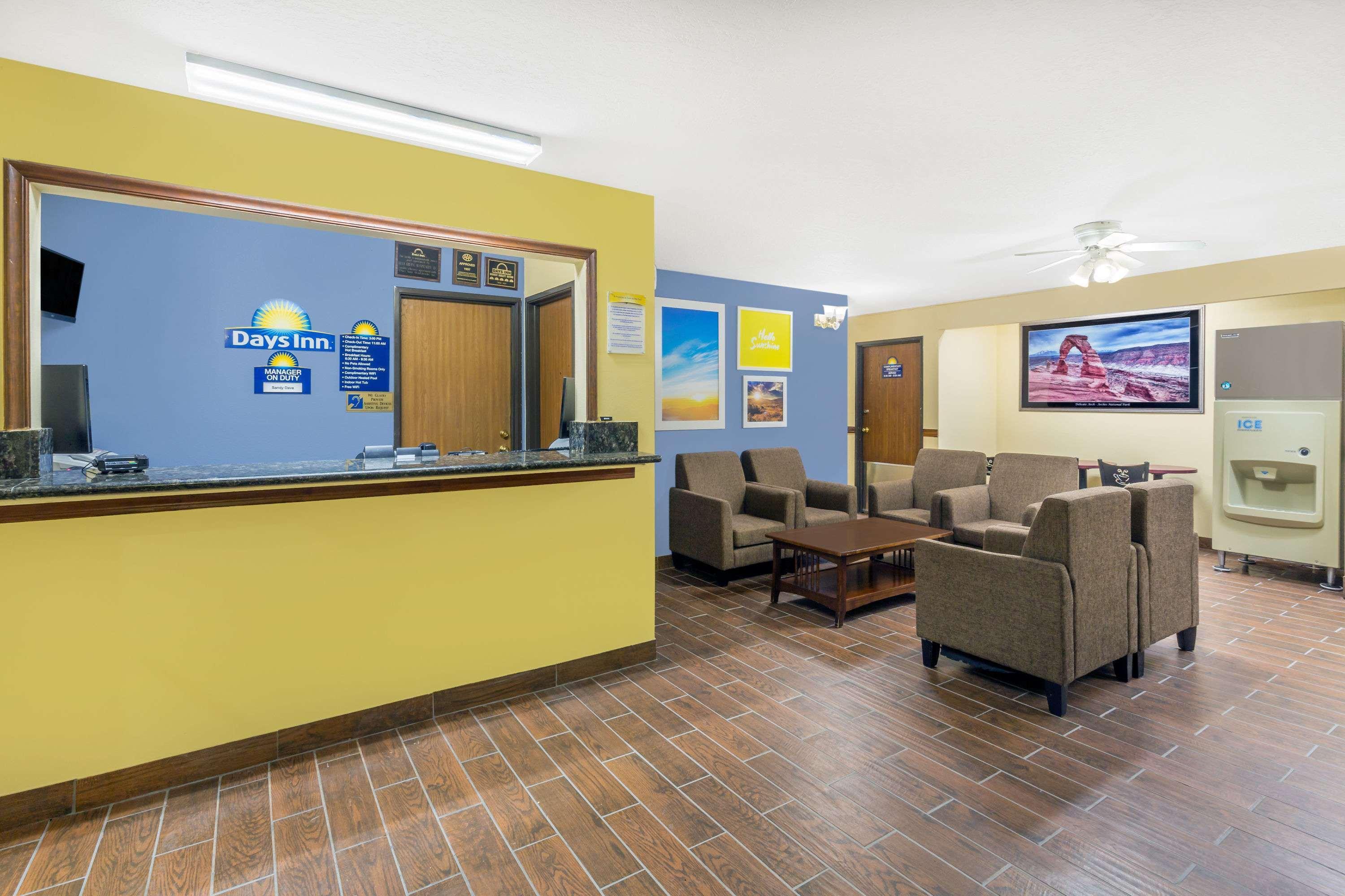 Days Inn By Wyndham Moab Εξωτερικό φωτογραφία