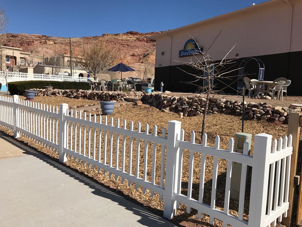 Days Inn By Wyndham Moab Εξωτερικό φωτογραφία